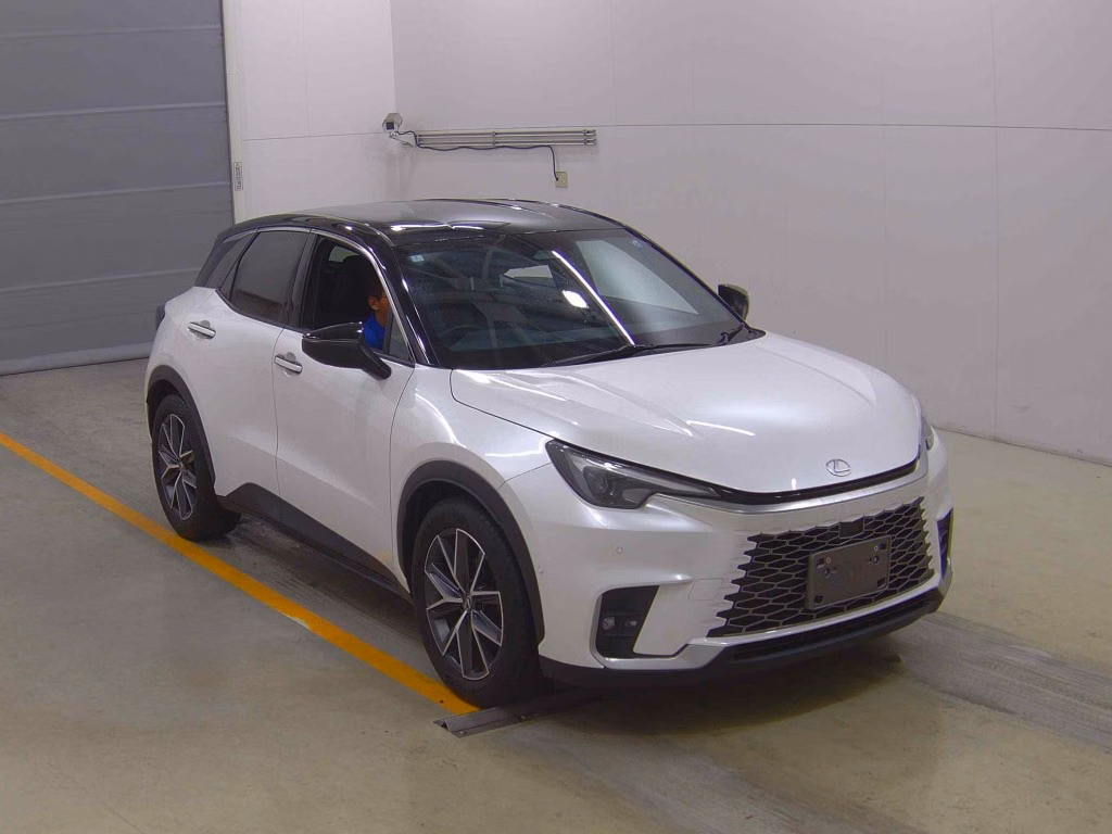 LEXUS LBX