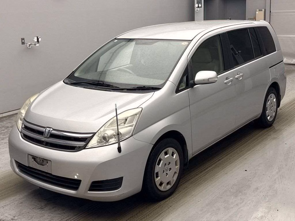 TOYOTA ISIS