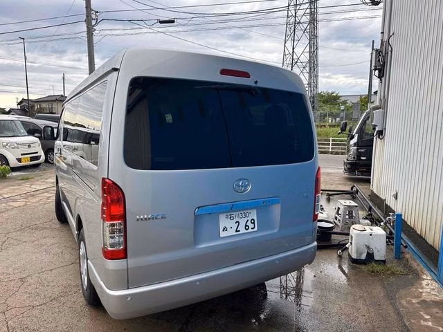 Toyota Hiace