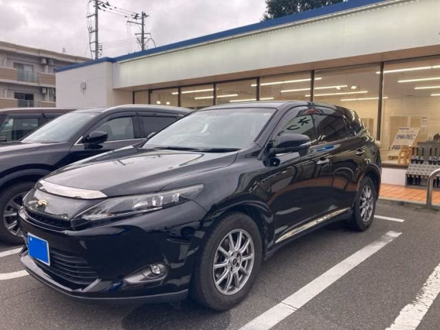 TOYOTA HARRIER