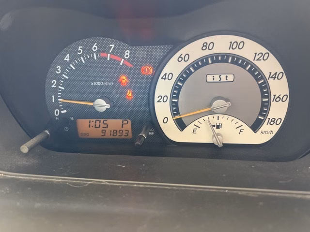 TOYOTA IST