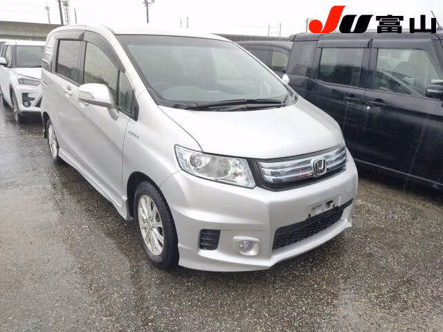 HONDA FREED SPIKE
