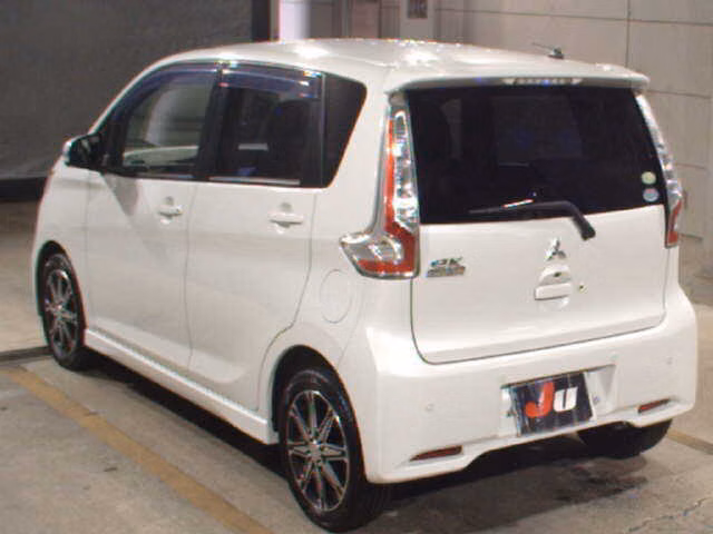 MITSUBISHI EK CUSTOM