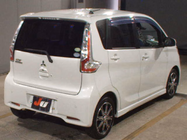 MITSUBISHI EK CUSTOM