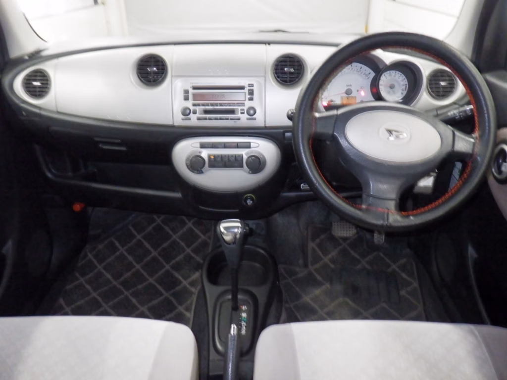 DAIHATSU MIRA GINO