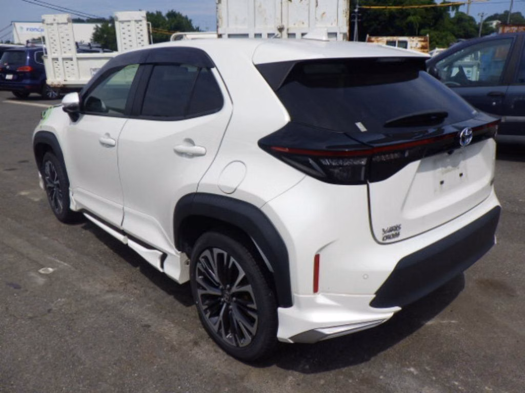 TOYOTA YARIS CROSS