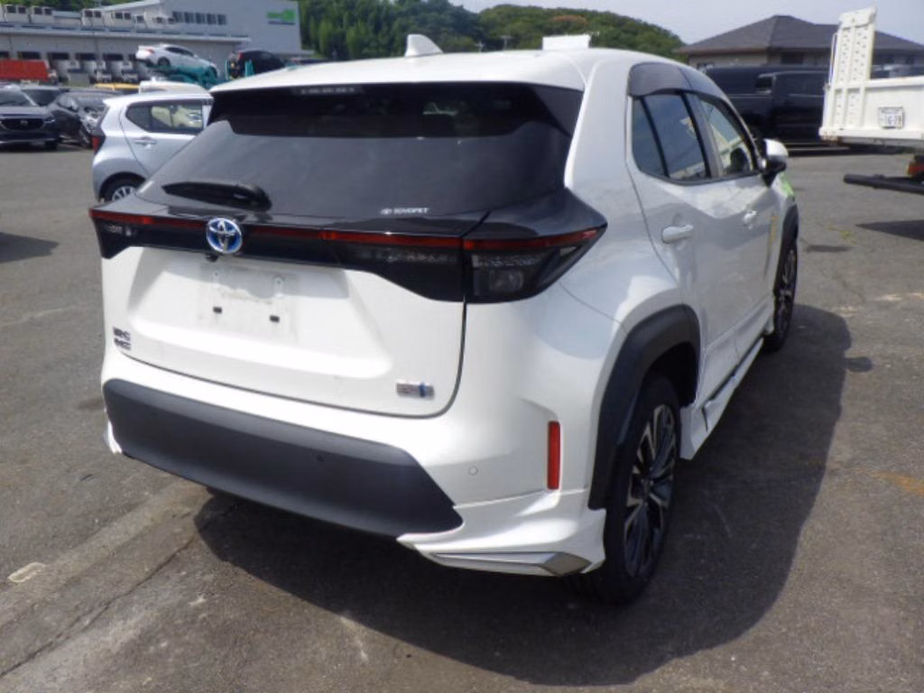 TOYOTA YARIS CROSS