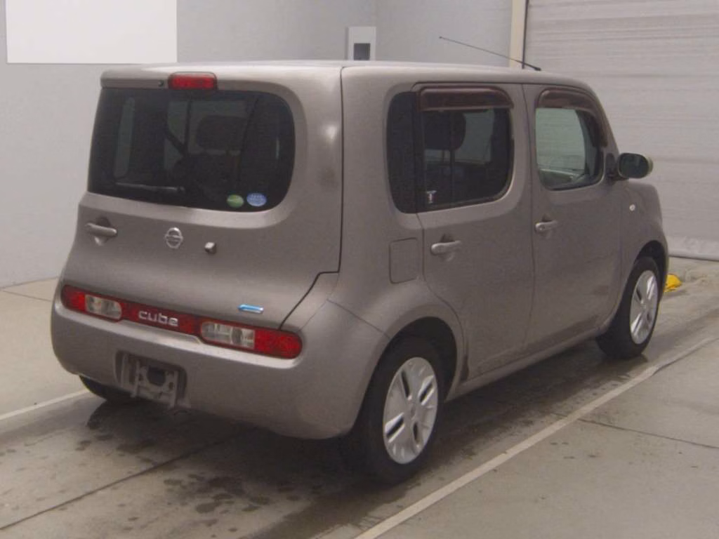 NISSAN CUBE