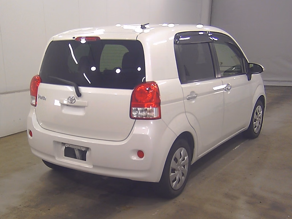 TOYOTA PORTE