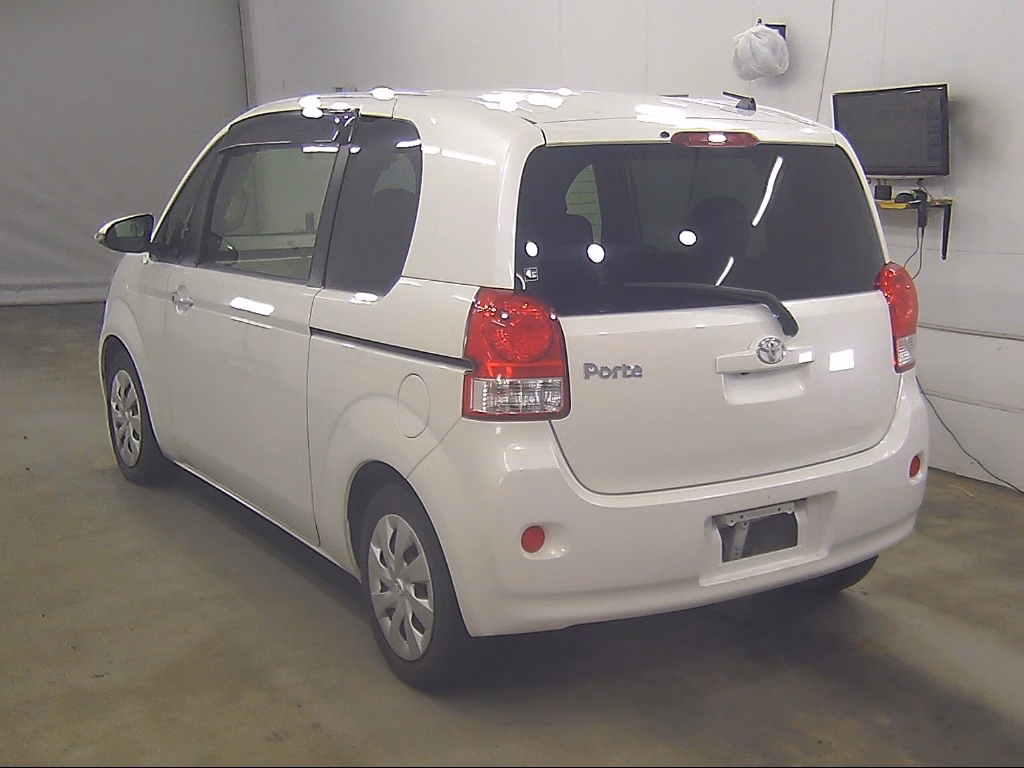 TOYOTA PORTE