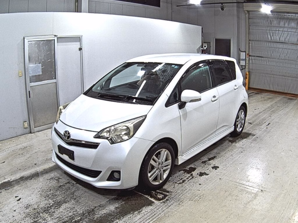 TOYOTA RACTIS