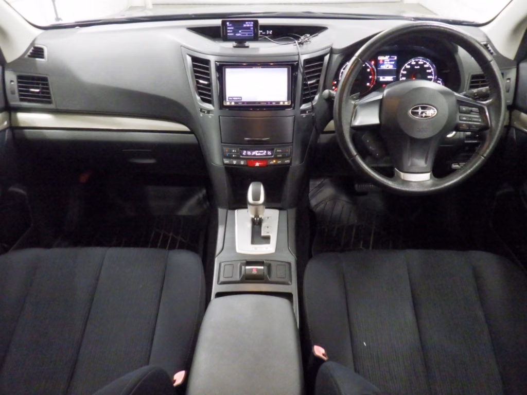 SUBARU LEGACY