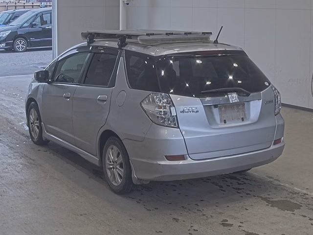HONDA FIT SHUTTLE