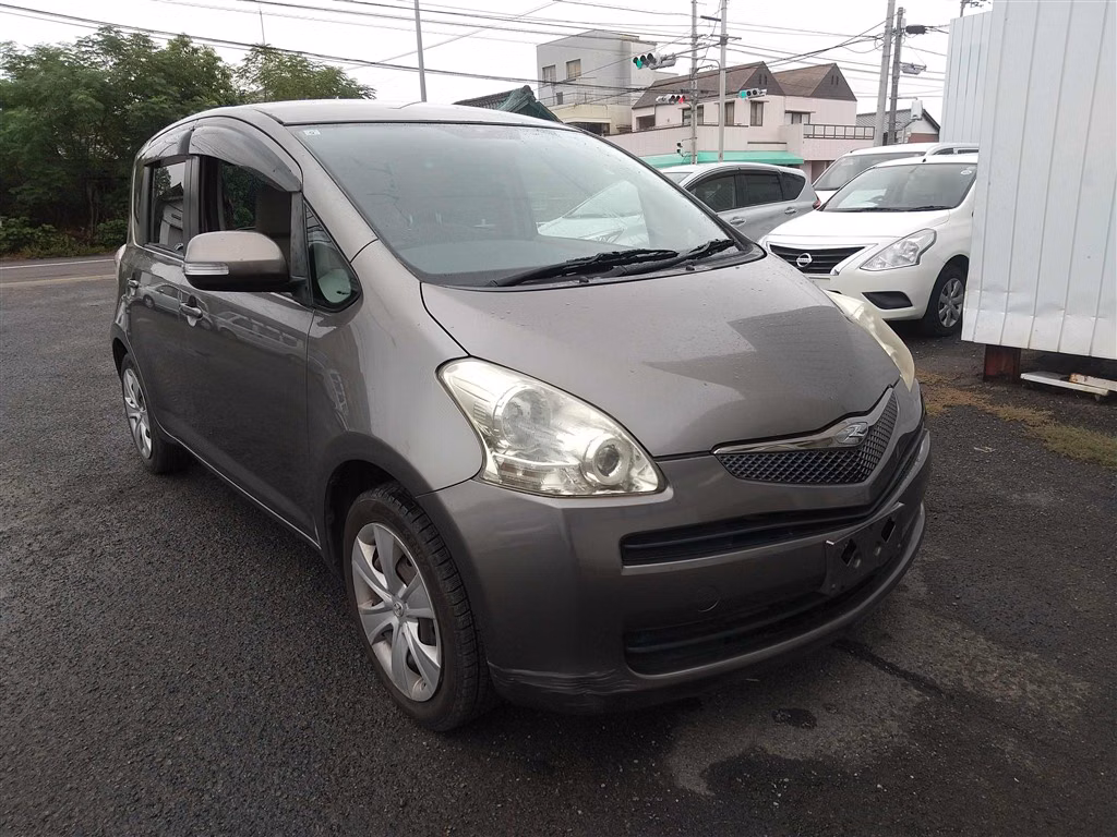 TOYOTA RACTIS