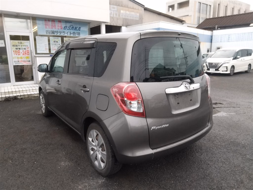 TOYOTA RACTIS