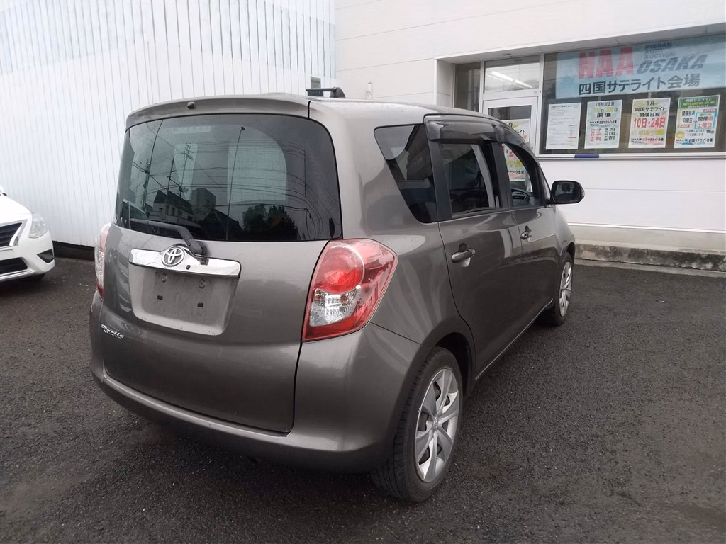 TOYOTA RACTIS