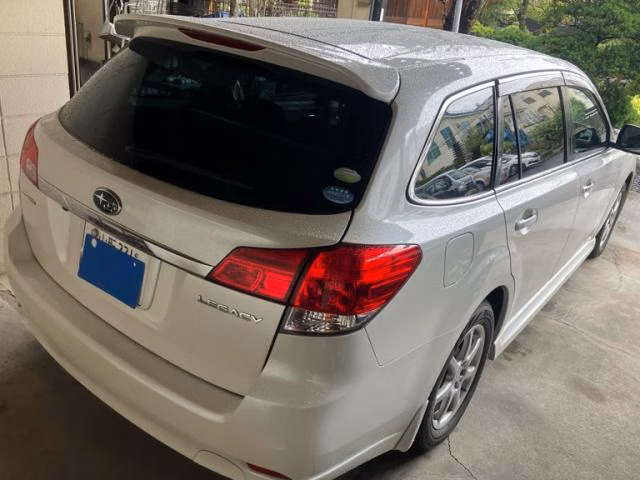 SUBARU LEGACY