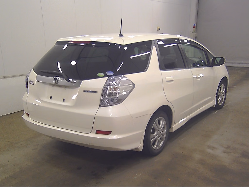 HONDA FIT SHUTTLE