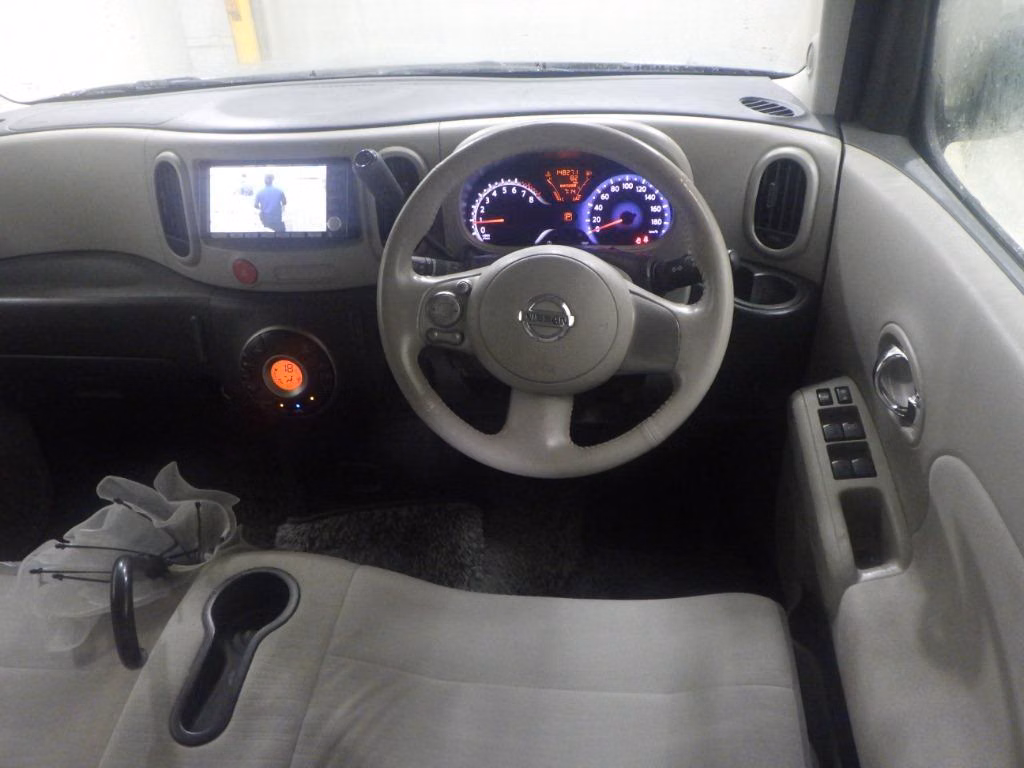 NISSAN CUBE