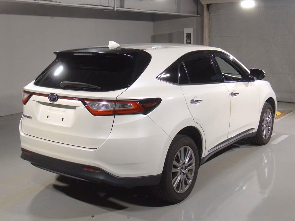 TOYOTA HARRIER