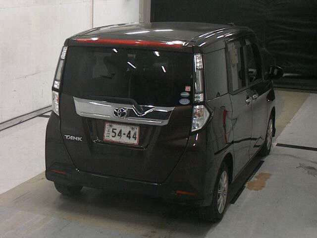 TOYOTA TANK