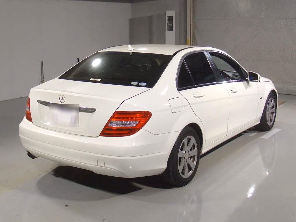 MERCEDES-BENZ C-CLASS