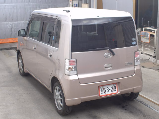 Daihatsu Move Conte