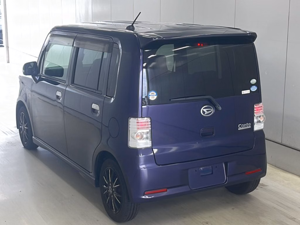 DAIHATSU MOVE CONTE