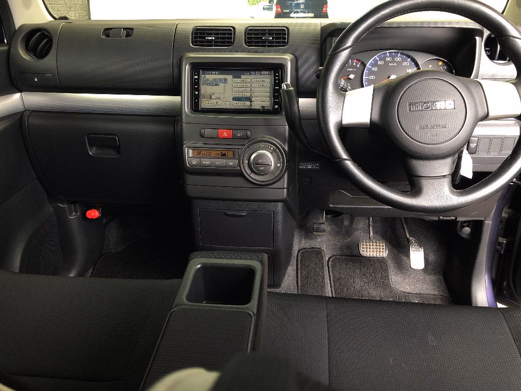 DAIHATSU MOVE CONTE