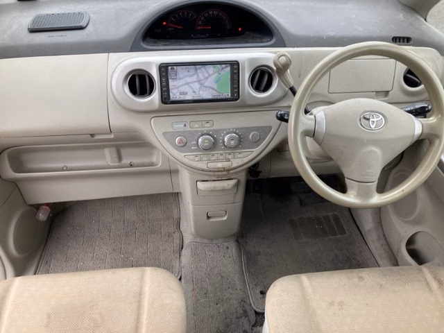 TOYOTA PORTE