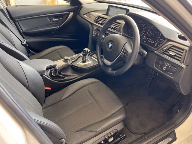 BMW 3-SERIES