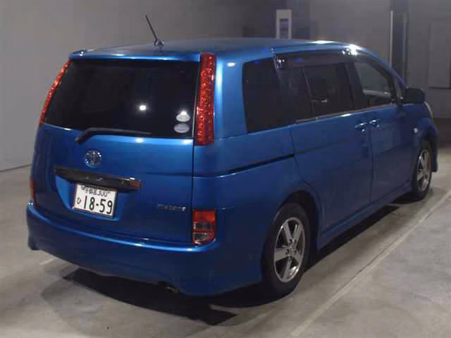 TOYOTA ISIS