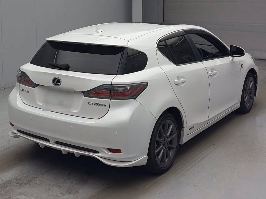Lexus CT200h