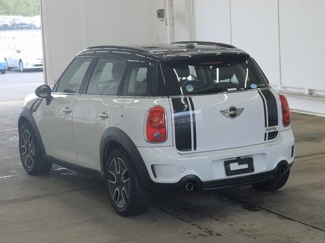 MINI CROSSOVER