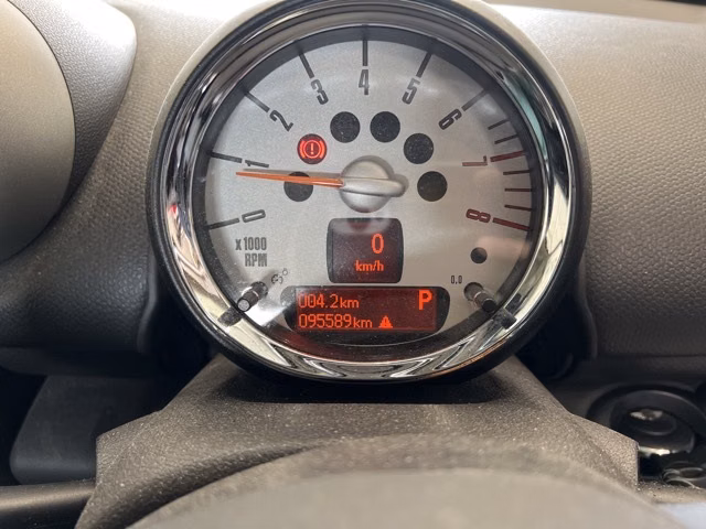 MINI CROSSOVER
