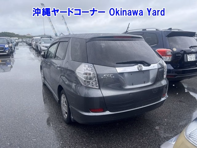 HONDA FIT SHUTTLE