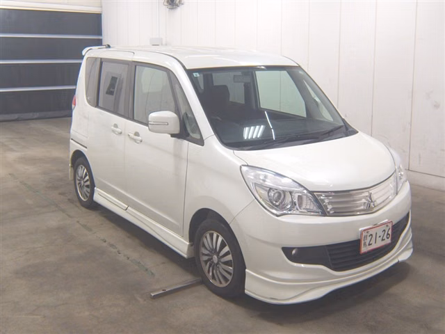 Mitsubishi Delica D:2