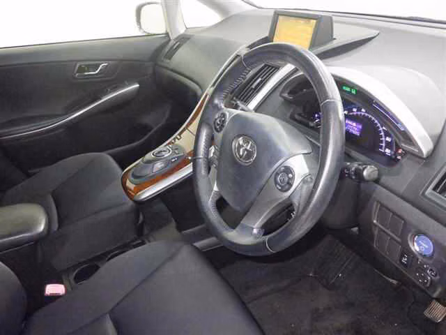 TOYOTA SAI