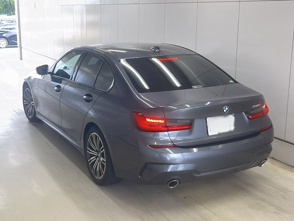 BMW 3-SERIES