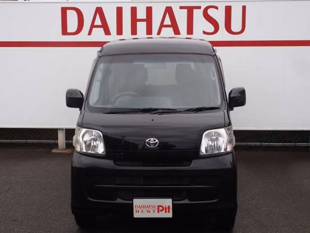 TOYOTA PIXIS VAN