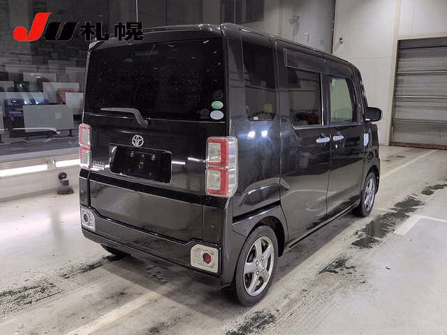 TOYOTA PIXIS MEGA