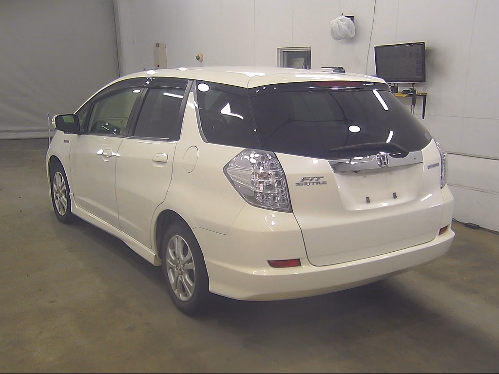 HONDA FIT SHUTTLE
