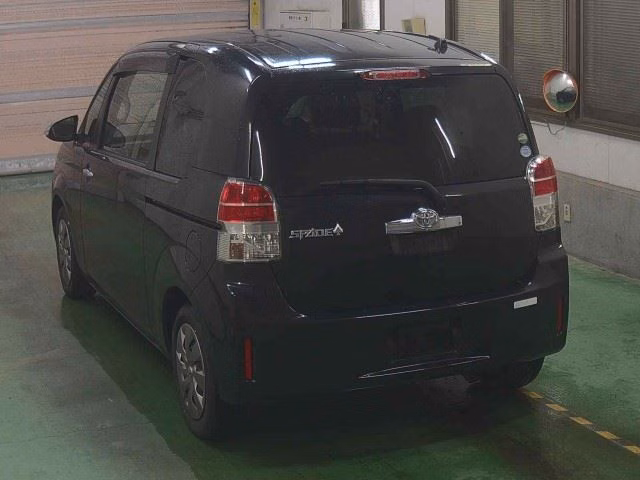 TOYOTA SPADE