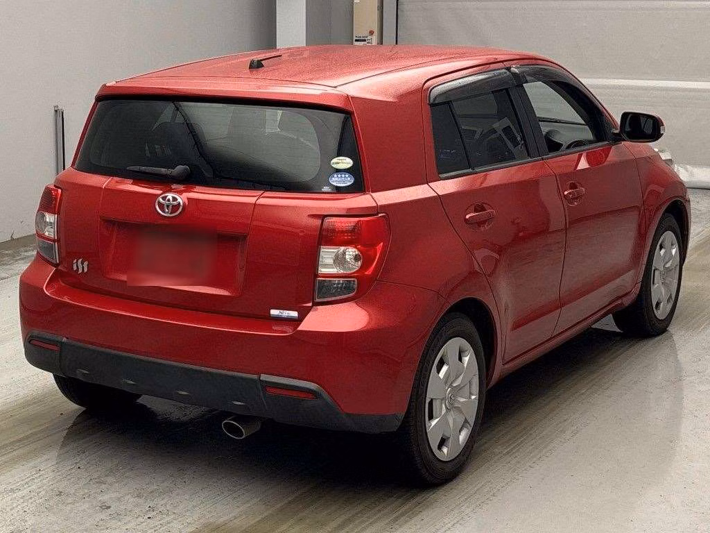 TOYOTA IST