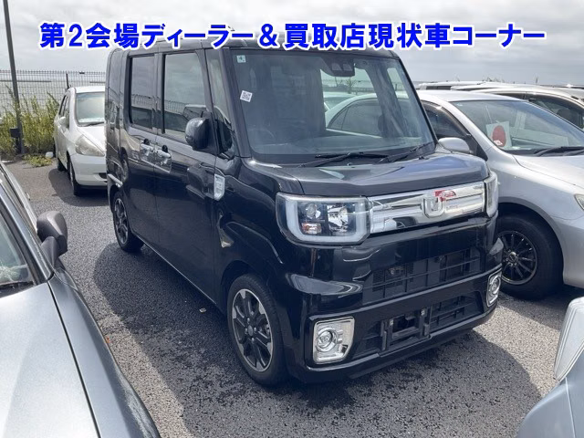 DAIHATSU WAKE