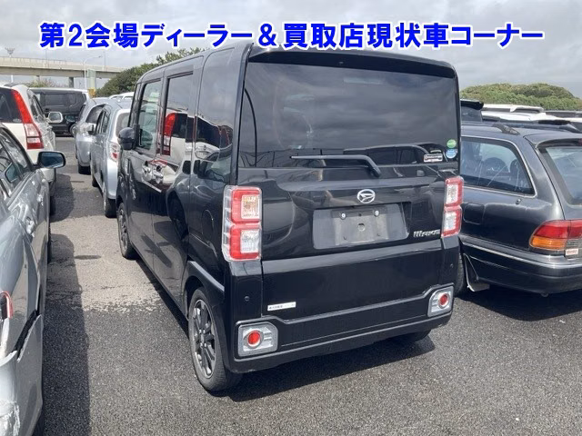 DAIHATSU WAKE