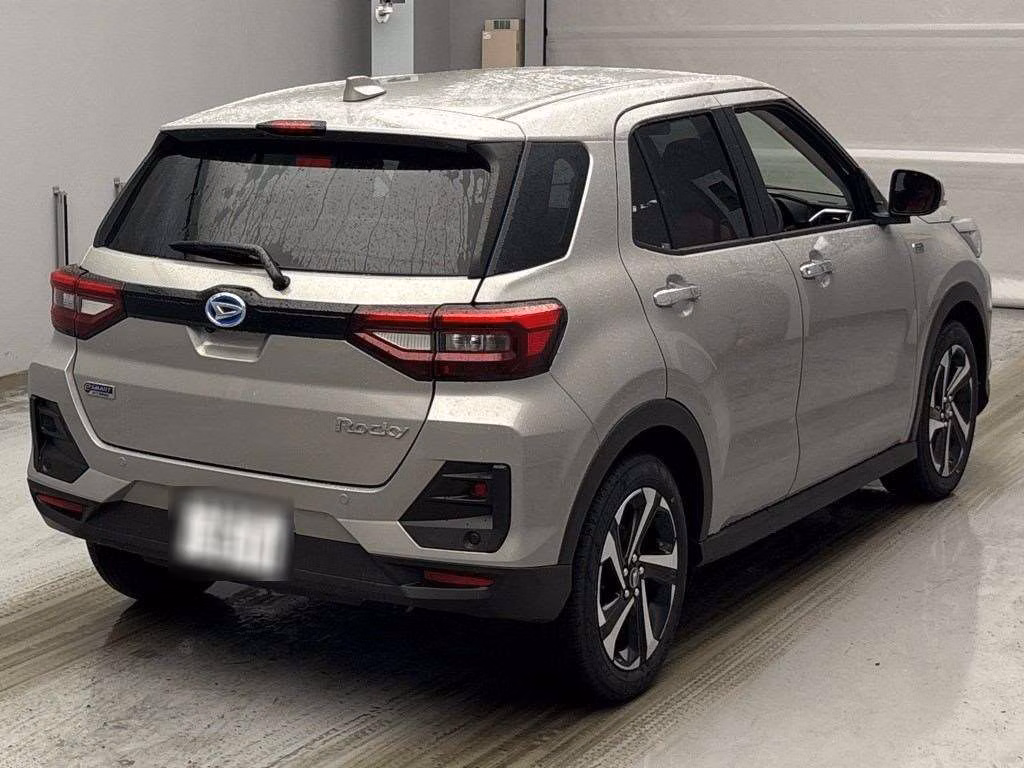 DAIHATSU ROCKY