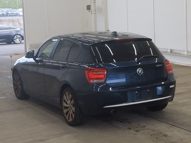 BMW 1-SERIES