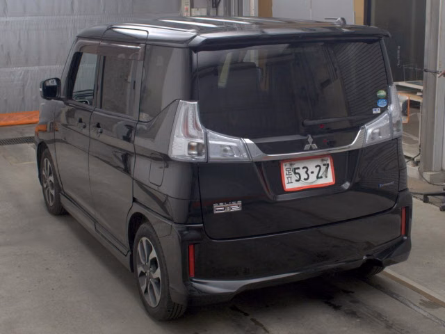 Mitsubishi Delica D:2
