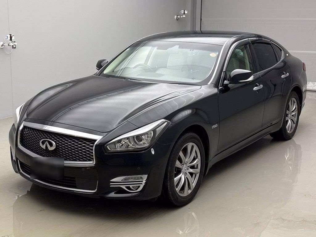 NISSAN FUGA